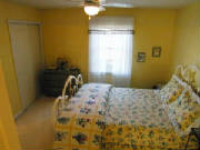 bedroom2.jpg